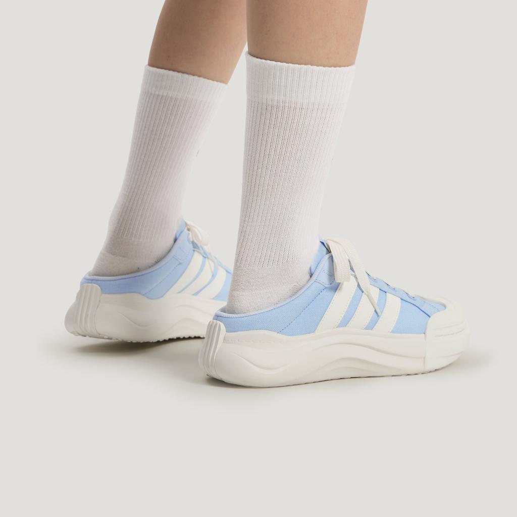 Adidas MAXXCOURT Slip Resistant Closed Toe Slippers Women's Crystal Bl