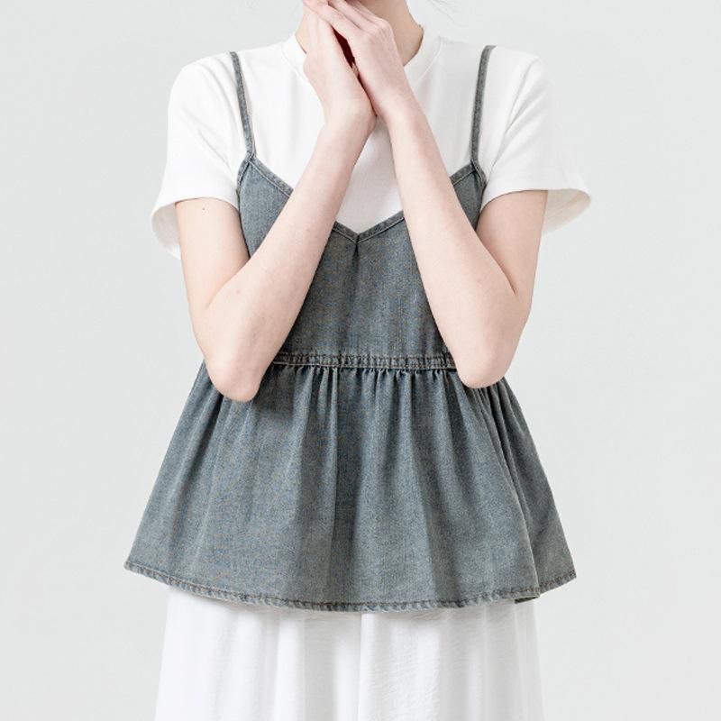 Стильная элегантность, мода, женский повседневный жилет, плиссированный дизайн, свободная джинсовая майка с V-образным вырезом, летние шикарные оборки, топы без рукавов для женщин