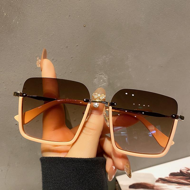 Vintage Oversized Sunglasses Fashion Men Women Square Shades Eyewear Trendy Ins Popular Brand Design UV400 Sun Glasses