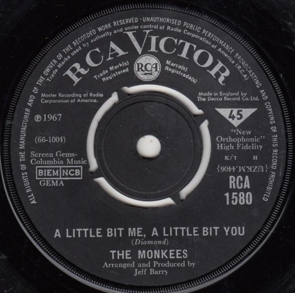 7-дюймовая пластинка MONKEES A Little Bit Me A Little Bit You RCA1580 RCA Victor 1967 UK Rock Б/у