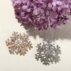 Zinc Zinc Zinc Alloy Creative Snowflake Brooch Geometric  Temperament   Christma's Day Gift