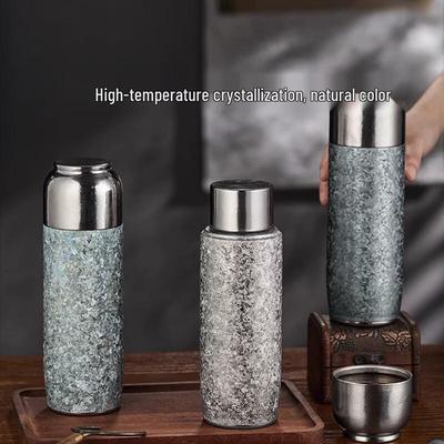 Изолированная бутылка для воды из чистого титана