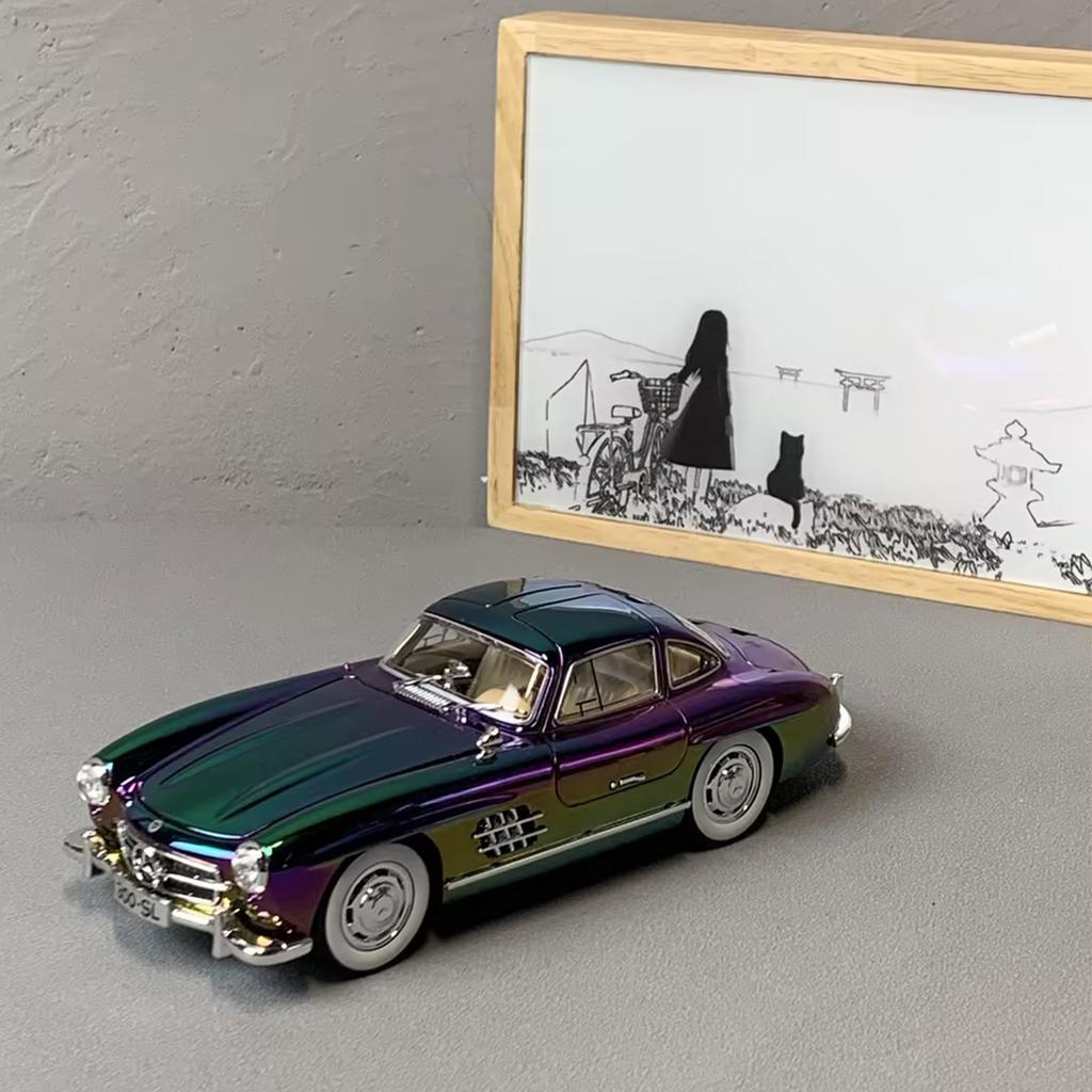1/24 Scale Benz 300SL Electroplated Version Alloy Car Diecast Metal Model Collect Hobby Model Ornaments Gift For Boys