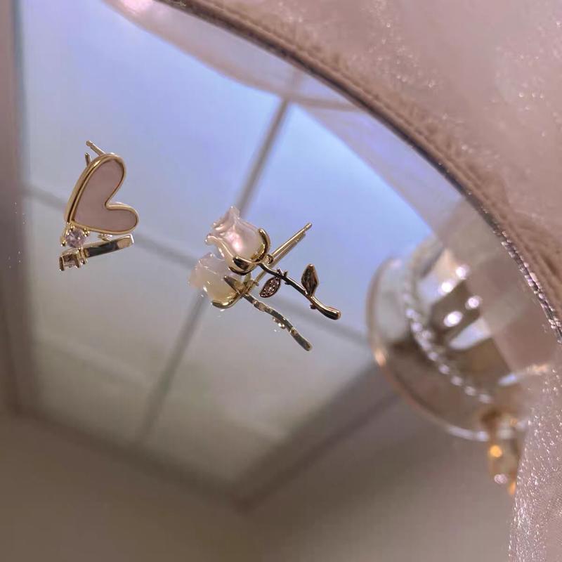 ANENJERY Асимметричные серьги-гвоздики из ракушки с цирконом в виде сердца и розы, французские нежные женские серьги aretes de mujer