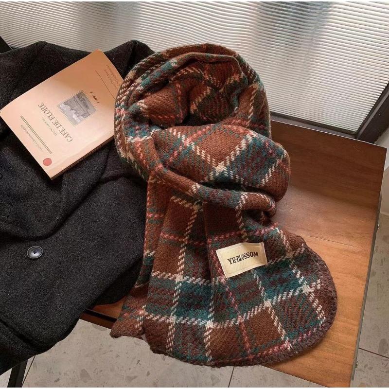 Autumn and Winter Warm British Christmas Plaid Red Scarf Men and Women Couples Enlarged Shawl Scarf Imitation Cashmere Scarf