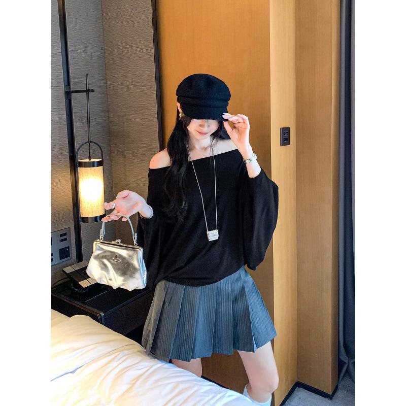 Petite Asymmetrical Off-Shoulder Batwing Sleeve Cropped Top for Women - Spring 2026 Arrival
