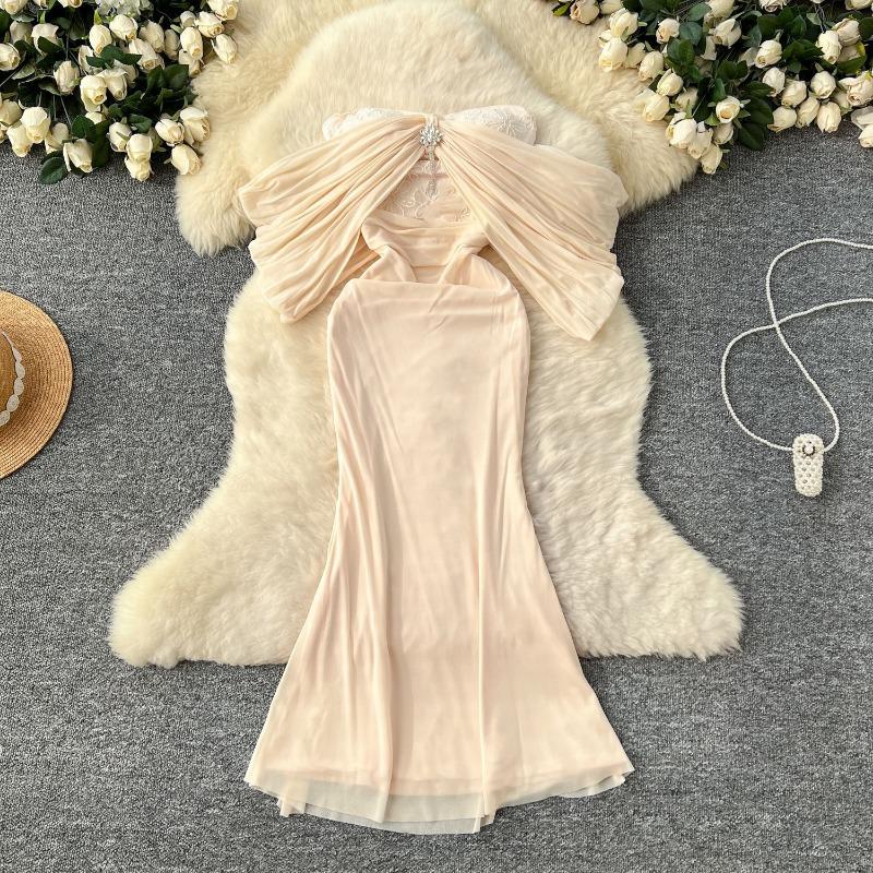 Женское элегантное платье-сетка с пайетками и вышивкой, приталенное, с талией