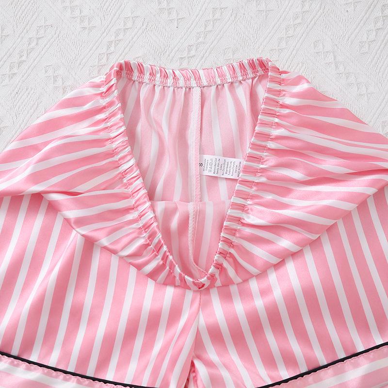 Женский пижамный комплект в полоску из сатина: Кардиган с коротким рукавом и шорты с эластичным поясом