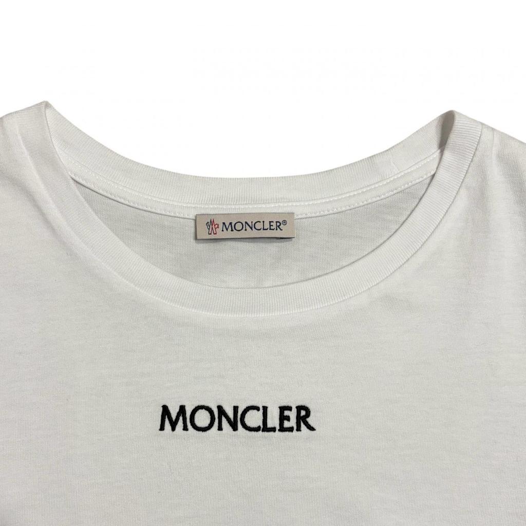 Moncler Куртка белая женская размер XS модель G10938D70710829FB