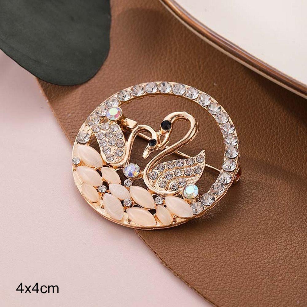 Anti-glare Alloy Pin Butterfly Rhinestone Brooch High-end Flower Brooch Women