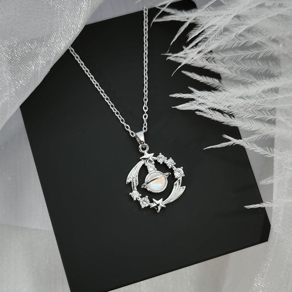 Женское ожерелье Звезда Луна Легкая Роскошь Премиум Универсальное Галактика Падающая Мечта Кулон Ключичная Цепочка