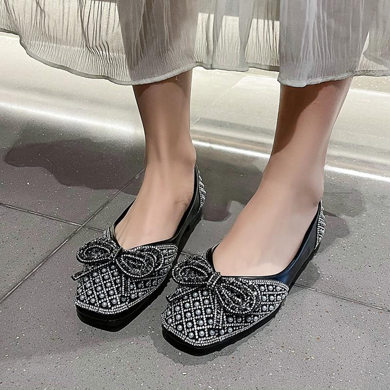 Модные женские туфли на плоской подошве, осенние, новые, квадратные, с неглубоким горлом, со стразами, с бабочкой, противоскользящие, износостойкие, с низким верхом
