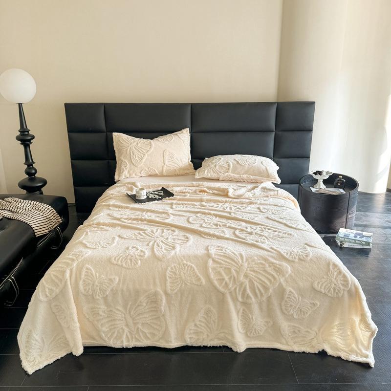 Home Textile Plush Blanket Thickened Jacquard Soft Coral Blankets Office Napping Air Conditioning Blanket Bedsheet Bed Quilt