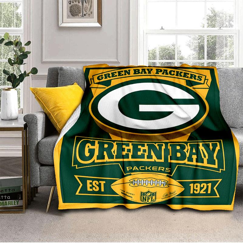 Green Bay Packers Logo Blanket Outdoor Flannel Blanket for Camping, Hiking, Garden Parties, Picnic Essentials,gift for family and friends