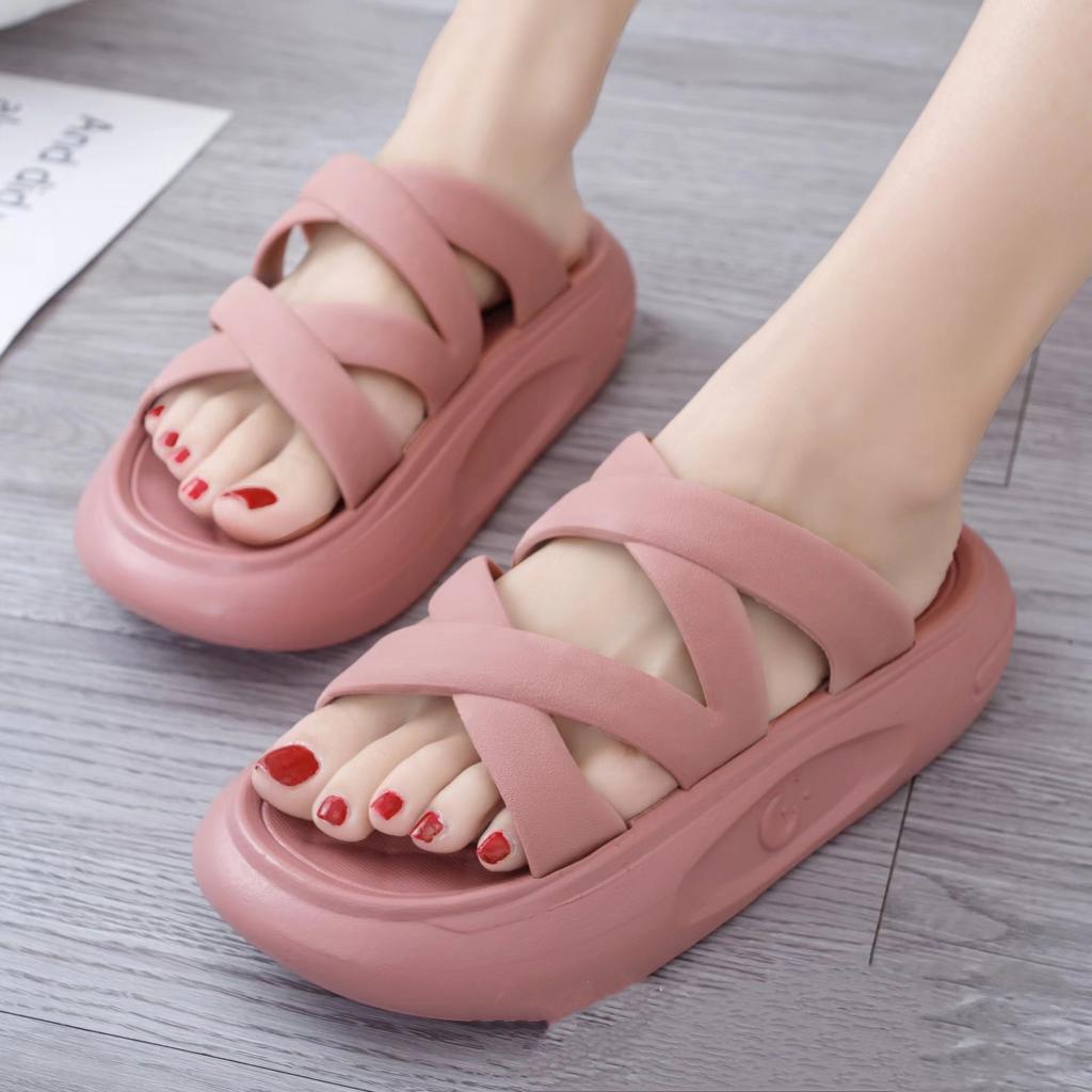 Fashionable Women Thick Sole Non-Slip Indoor Outdoor Beach SlippersFashionable WomenSandals