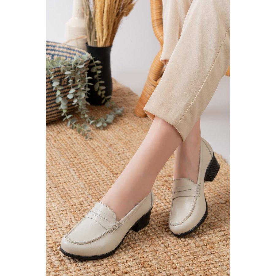 Женская удобная повседневная обувь из натуральной кожи на низком каблуке