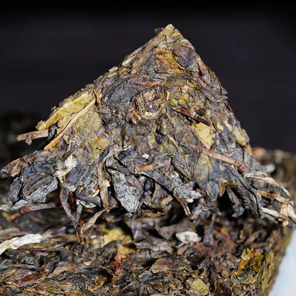 250g Yunnan Puerh Raw Tea Mengku Golden Leaf Pu'er Brick Tea Spring Pu-erh Tea