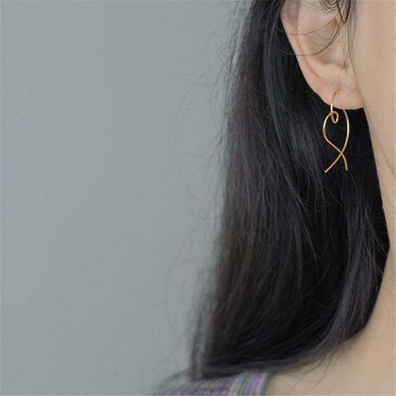 925 Sterling Silver Plating Twisted Geometric Heart-shaped Wave Earrings Women Punk Hip Hop Jewelry