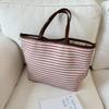 Новая нишевая полосатая сумка-тоут большой вместимости, премиальная ленивая модная универсальная парусиновая сумка для поездок на работу