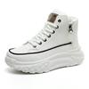 Новые женские высокие кроссовки Зимний стиль Плюшевые теплые хлопковые туфли Повседневные кеды Спортивная студенческая обувь
