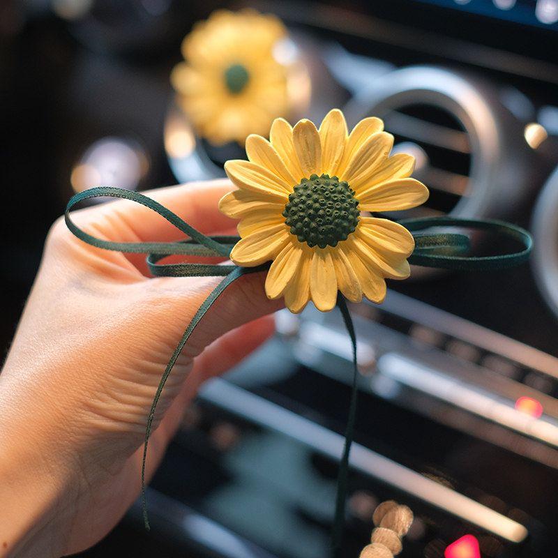 Summer Sunflower Car Fragrance Diffuser Air Vent Decoration Aroma Stone Car Interior Ornament for Women