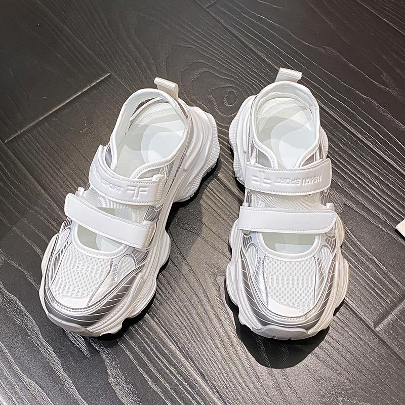 Мода 2024 года Новые модные сандалии Baotou на толстой подошве для женщин Дышащая полая сетка Удобная спортивная обувь для пап