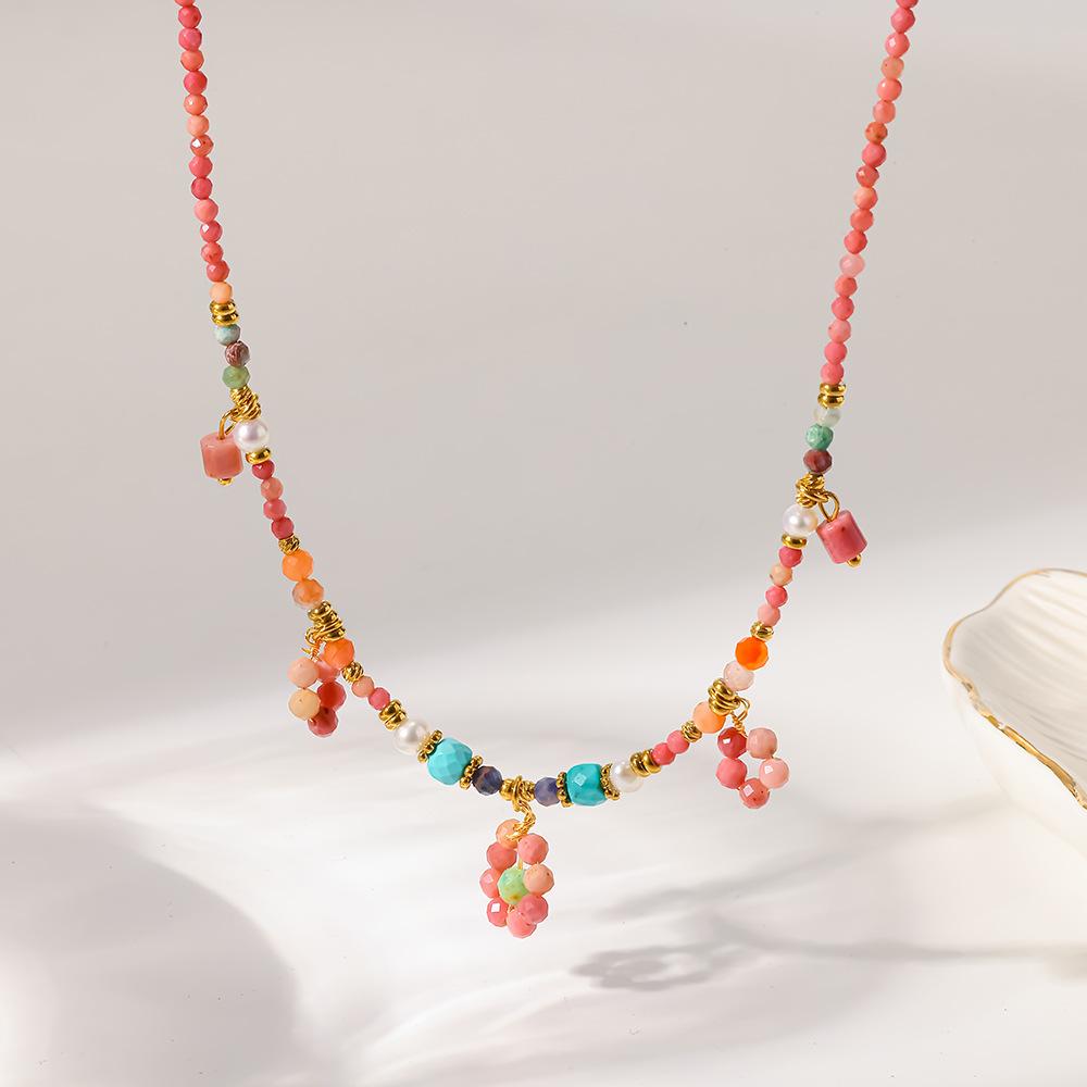 European and American colored natural stone beaded necklace gold-plated stainless steel flower pendant commuter versatile vacation style neck jewelry