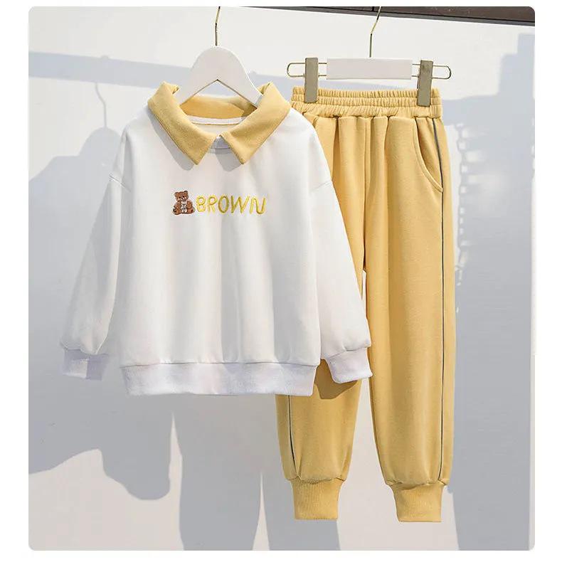 Girls' Korean-Style Autumn Sportswear: Trendy Sweater and Casual Pants Two-Piece Set