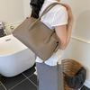 Niche Underarm Bag Women's New Trendy Fashion Lychee Pattern Portable Shoulder Bag Tote Large Capacity Bag