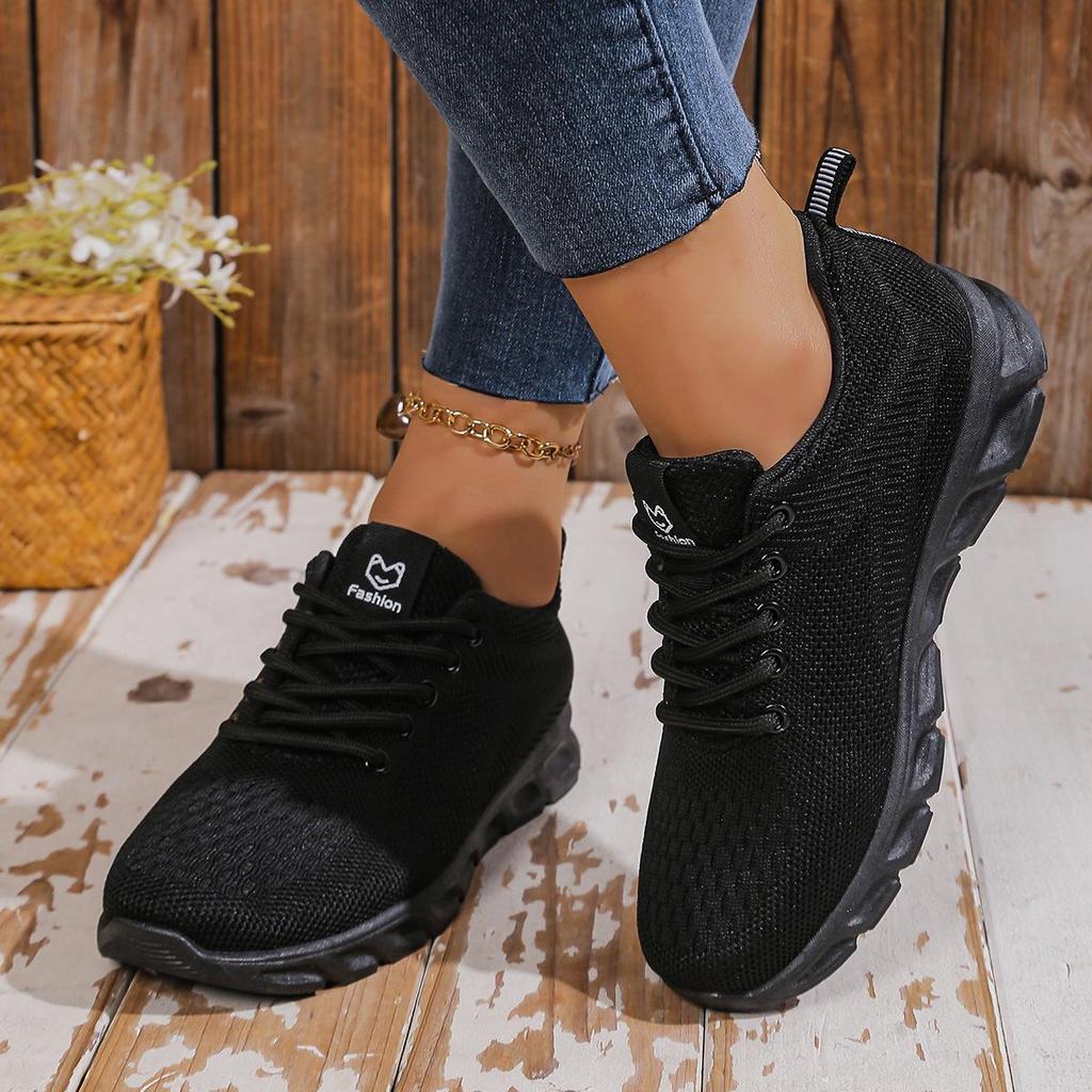 Women Casual Shoes Fashion Walking Mesh Flat Shoes Breathable Sneakers Women Gym Vulcanized Shoes Spring Flying Shoes