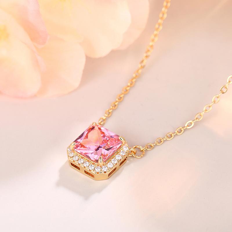 Ожерелье с подвеской Huitan Square Shaped Pink Cubic Zirconie для женщин, помолвки, свадьбы, вечеринки, модное новое ожерелье, ювелирное изделие
