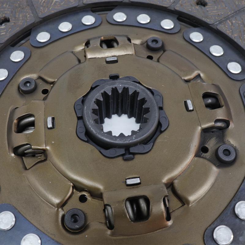 Isuzu Qingling 700P FTR 4HK1 Ведомый диск сцепления и фрикционная накладка для пневматического тормоза