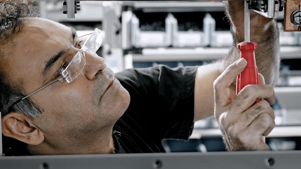 PB Swiss Tools SwissGrip Набор из 2 отверток 8260CN с плоским шлицем и крестовым шлицем, (Блистерная упаковка)