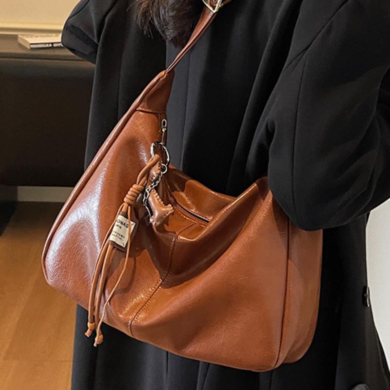 Сумка большой вместимости Ретро и стильная сумка-тоут для поездок Мягкая кожа Сумка через плечо