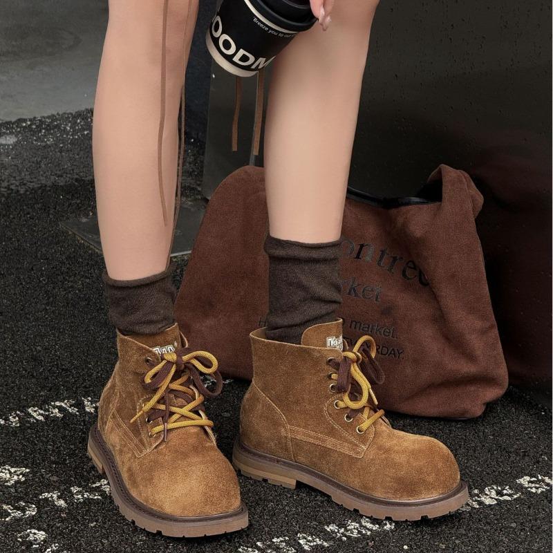 Мода 2025 Осень и Зима Новые Сапоги с Высоким Голенищем Мягкая Кожа Мягкая Подошва Ретро Женские Короткие Сапоги Рабочие Ботинки
