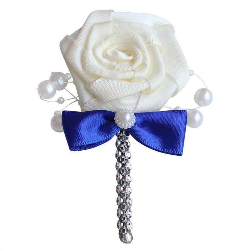 1Pc The Stylish Flower Shaped Brooch Is Studded with Pearls
