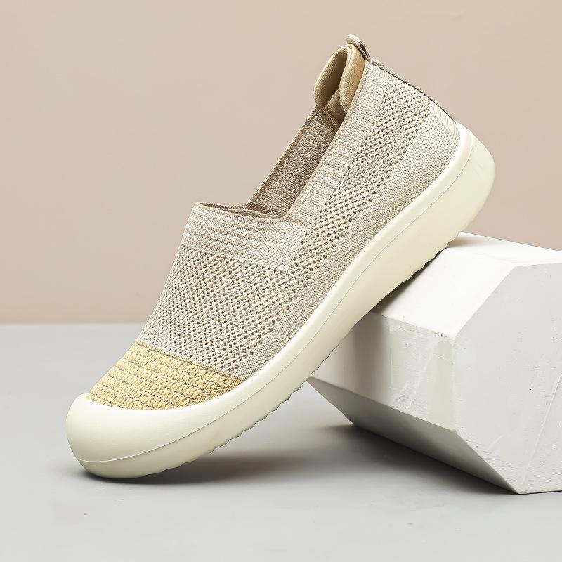 Обувь женская летняя новая универсальная повседневная обувь мягкая подошва не устают ноги удобная обувь для мамы обувь на одной педали