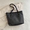 Модная черная сумка-тоут из искусственной кожи для женщин Лето 2024 Простой и шикарный дизайн