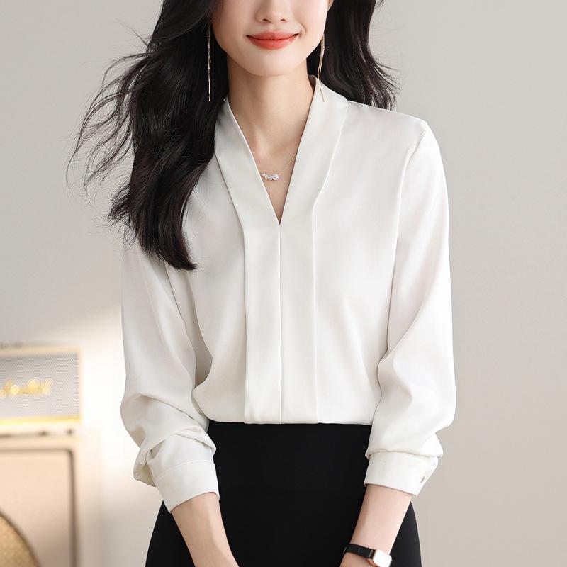 Женская белая шифоновая рубашка с V-образным вырезом: Осенняя драпировка, Профессиональный и формальный дизайн