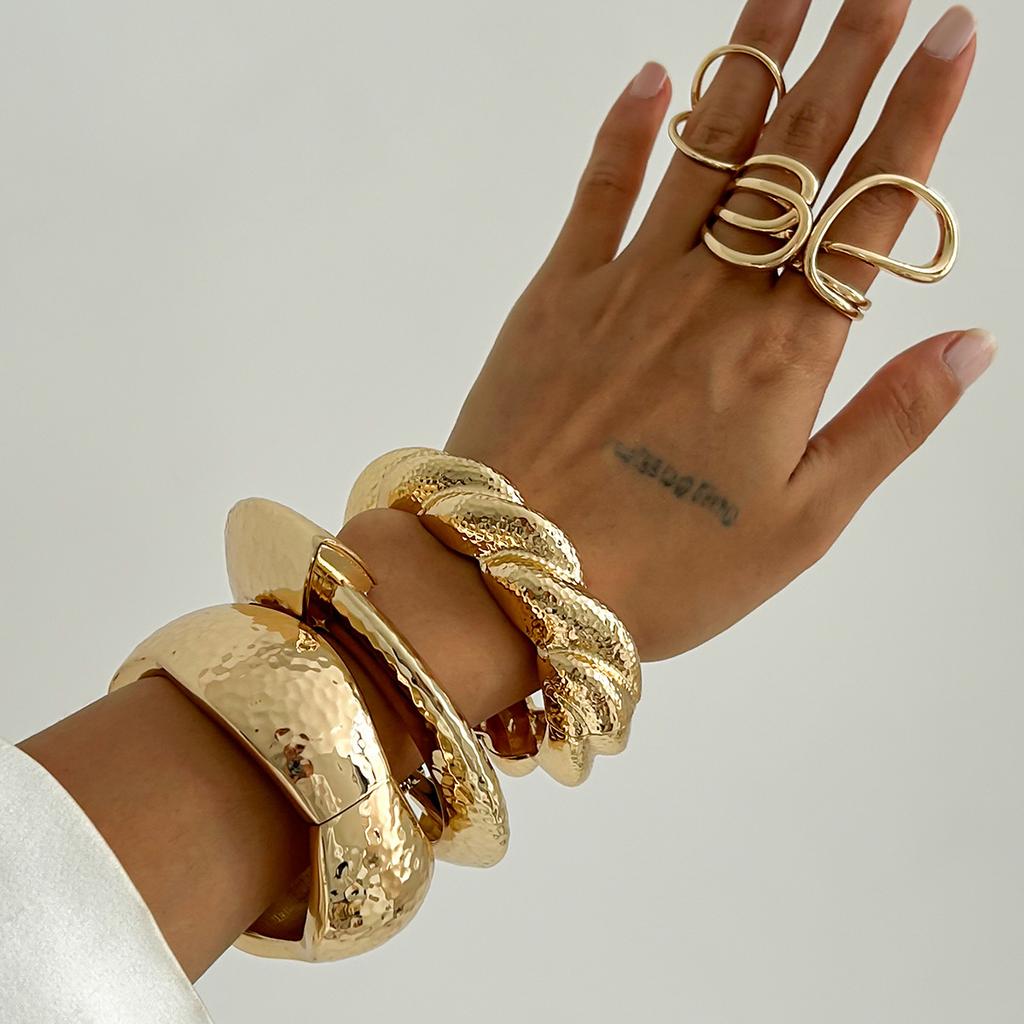 Personalised Exaggerated Wide Side Glossy Hammer Grain Bracelet Irregular Alloy Bracelet Set Fashion Commuter Senior Sense Ladies Jewellery