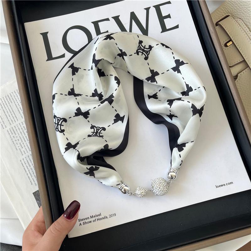 Женский шелковый шарф с магнитной пряжкой — модная защита шеи на весну, лето и осень 2024 года