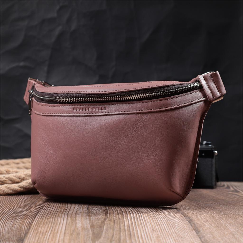 Interesting Banana Bag for Women Made of Genuine Leather GRANDE PELLE Bag 22816 Beige