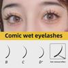 Мягкие однокорневые ресницы в стиле комиксов с эффектом естественного мокрого эффекта — наращенные, с несколькими натуральными кончиками, гладкие корни.