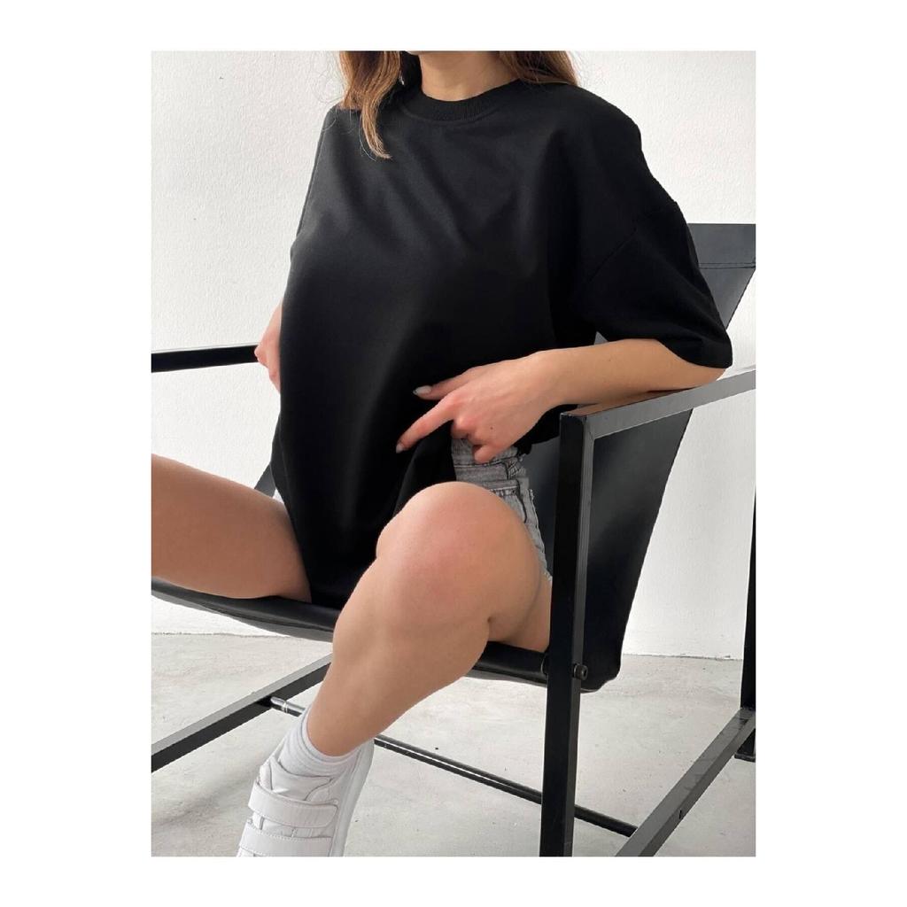 Черная хлопковая футболка унисекс с круглым вырезом для бойфренда большого размера