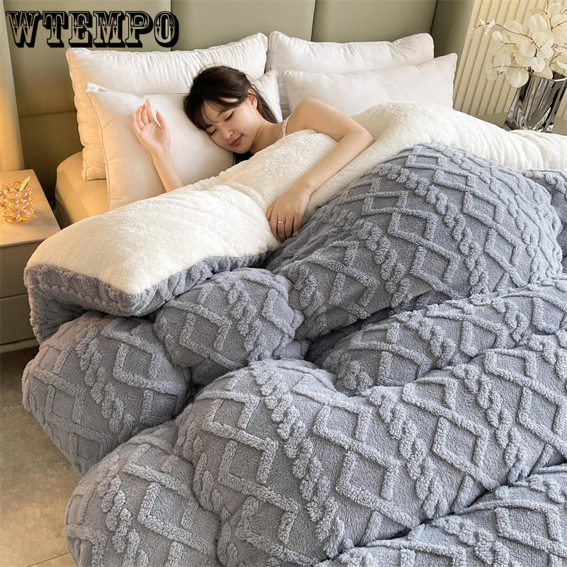 Luxurious Taffeta Comforter - Soft, Thick, and Warm for All Seasons - Machine Washable, Perfect for Bedroom, Guest Room, and Hotel Use