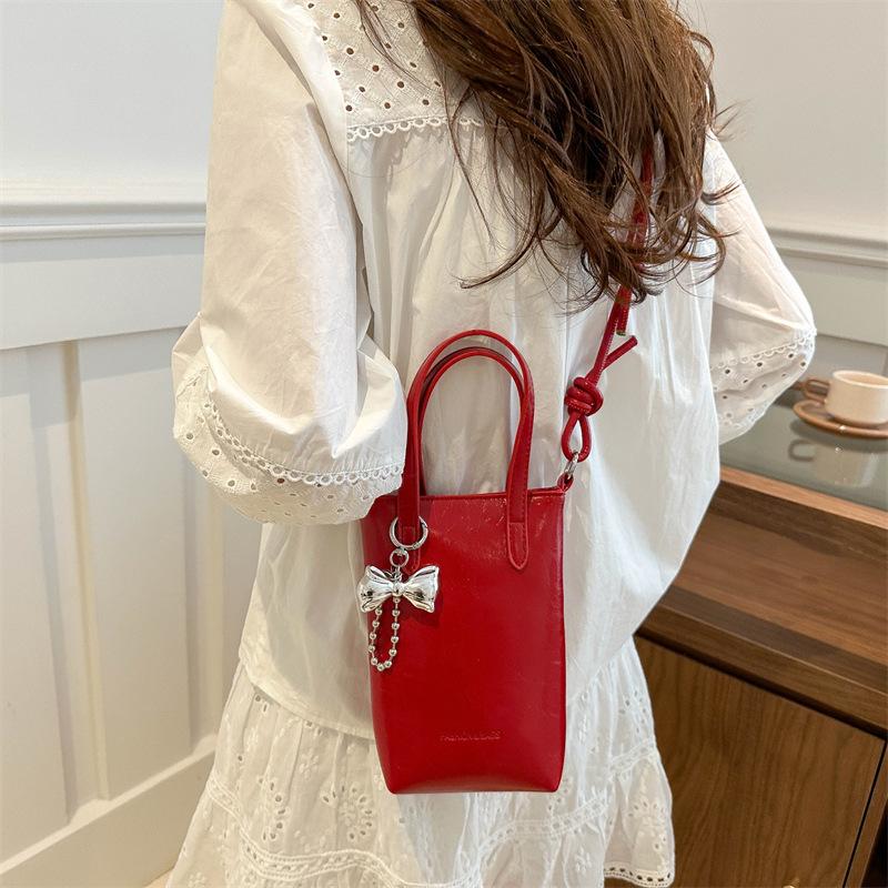 Новая повседневная сумка через плечо для мобильного телефона, простая и модная корейская сумка через плечо, женская красивая сумка-ведро