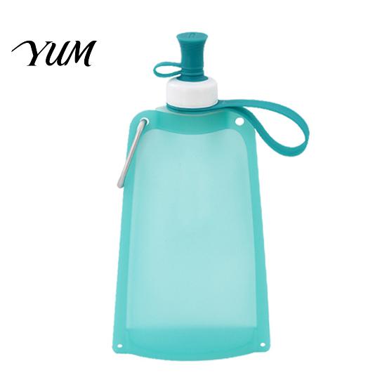 Lightweight Travel Bottle 500ML Collapsible Silicone Water Bottle, Portable Folding Drinking Bag, Essentials Pouch with Lanyard for Outdoor