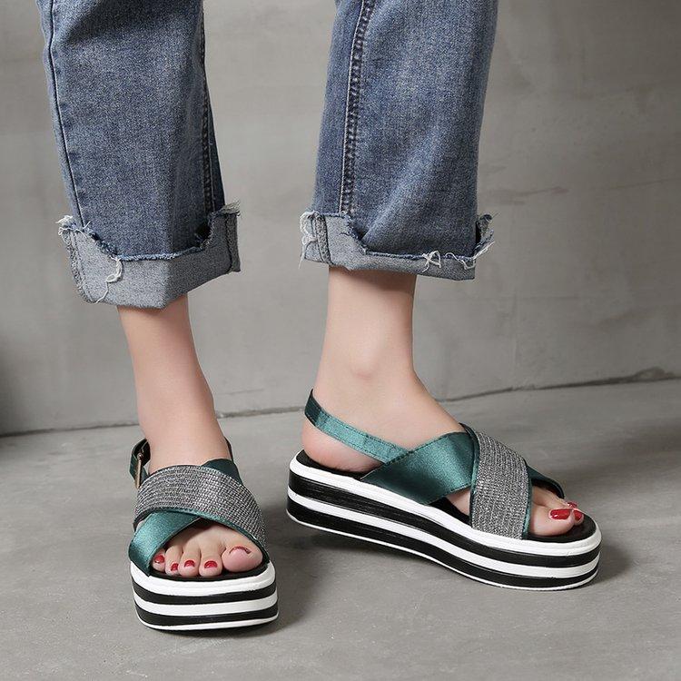 Fashion Women's Platform Sandals Lightweight Soft Sole Ladies Summer Shoes Buckle Basic Women Sandals New Female Flat Sandals