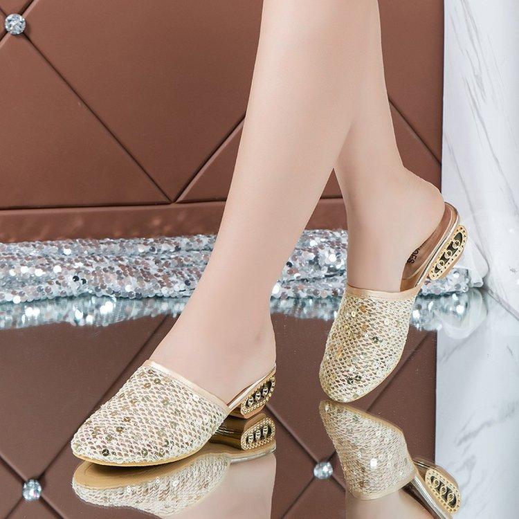 Тапочки Baotou женские летние на среднем каблуке модные корейские версии простые и нескользящие ленивые тапочки полые сетчатые женские туфли