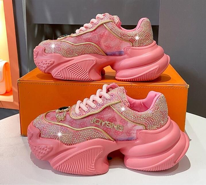 Новые женские туфли на платформе 2024 года, кристальные туфли на толстой подошве белого и серебристого цвета, блестящие кроссовки с кристаллами, трендовые повседневные кроссовки